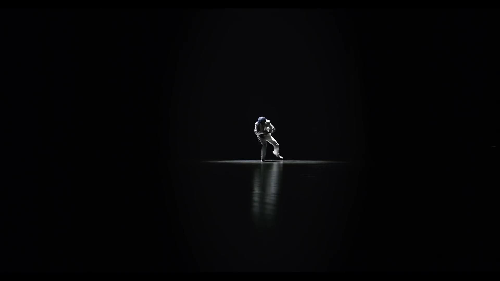 0835