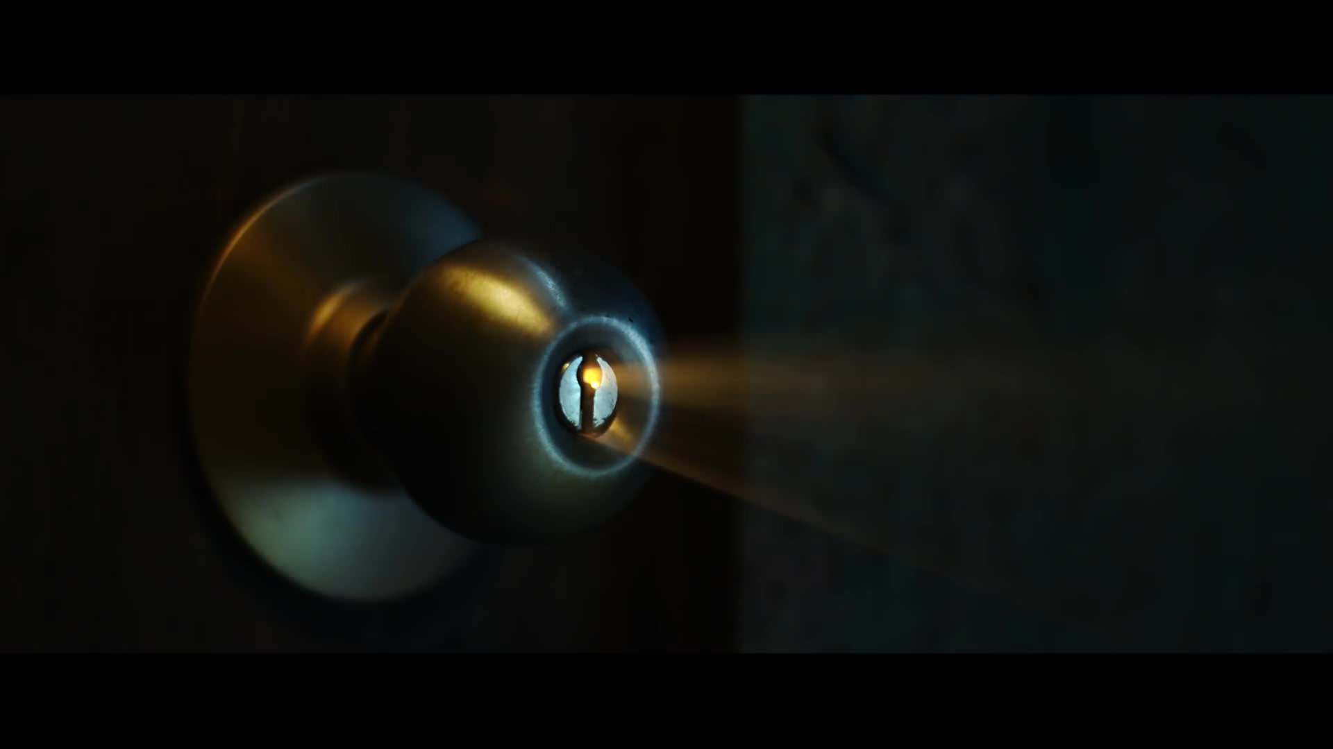 1347